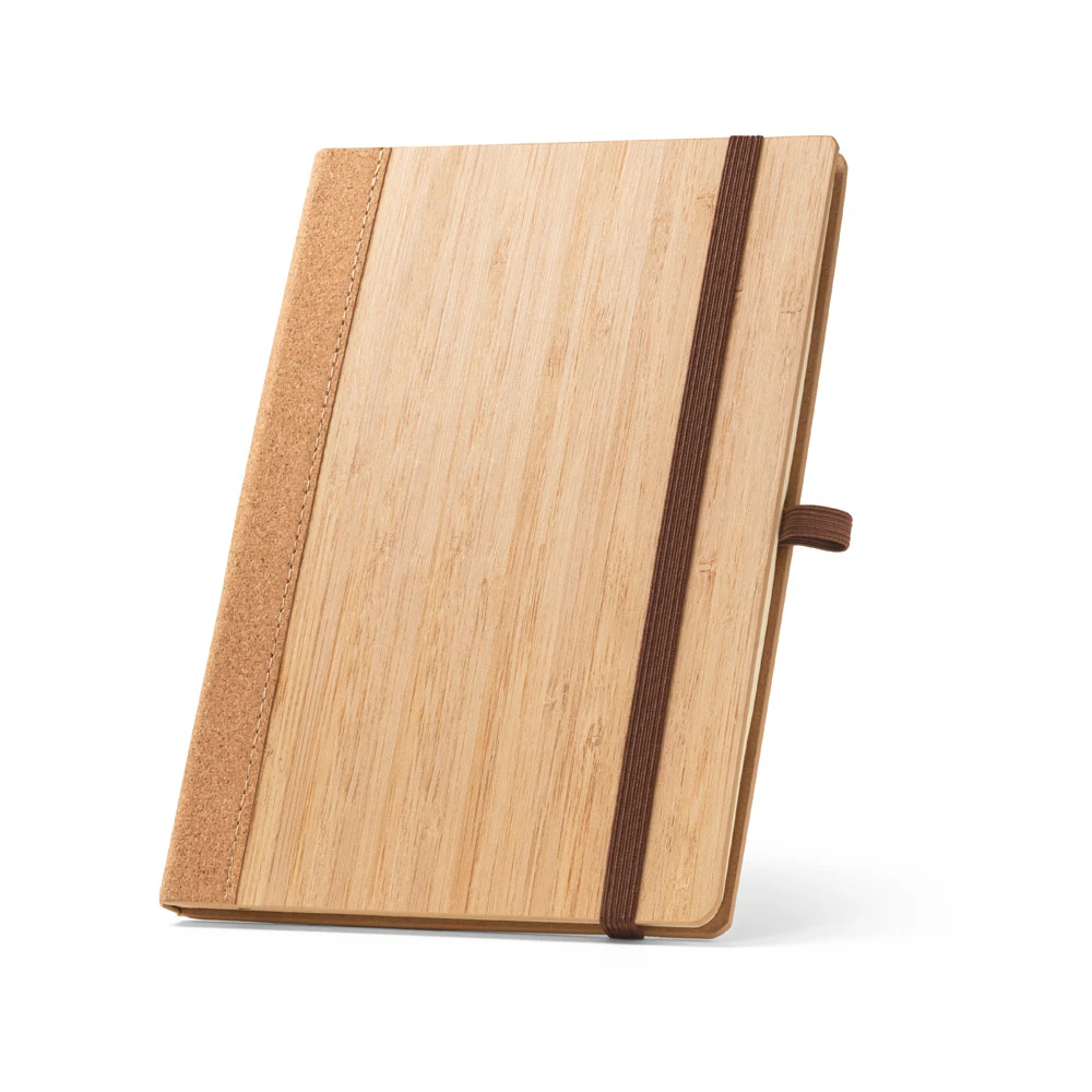 caderno-a5-de-capa-dura-em-folha-de-bambu-e-cortica-com-folhas-pautadas-2.webp