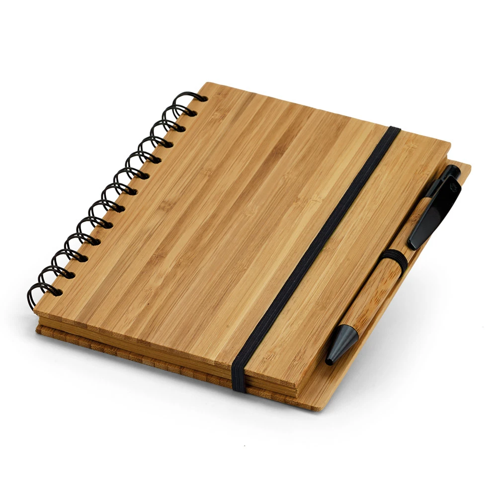 caderno-a5-em-bambu-com-folhas-pautadas-recicladas-2.webp