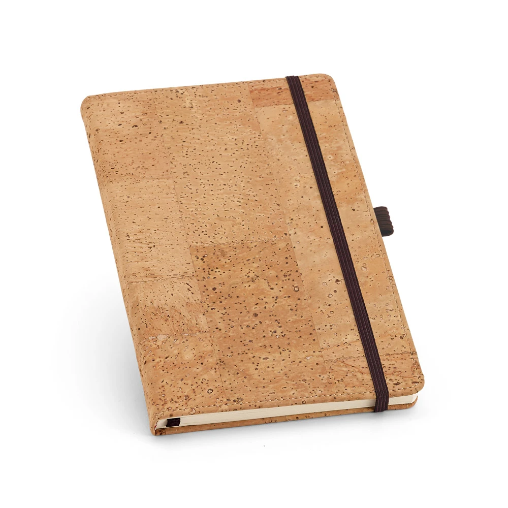 caderno-a5-em-cortica-com-folhas-lisas-1-2.webp