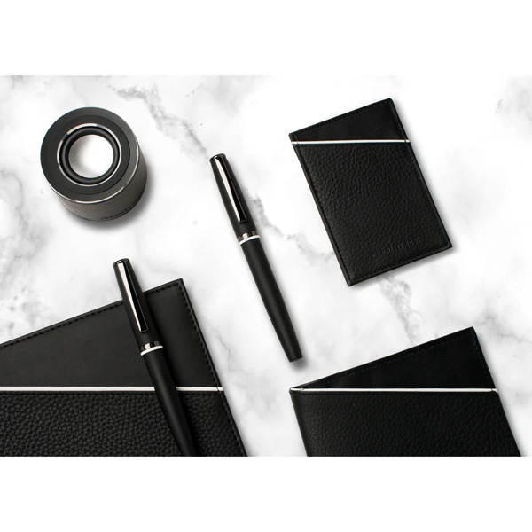 caixa-de-som-bluetooth-personalizada-cerruti-luxo.webp